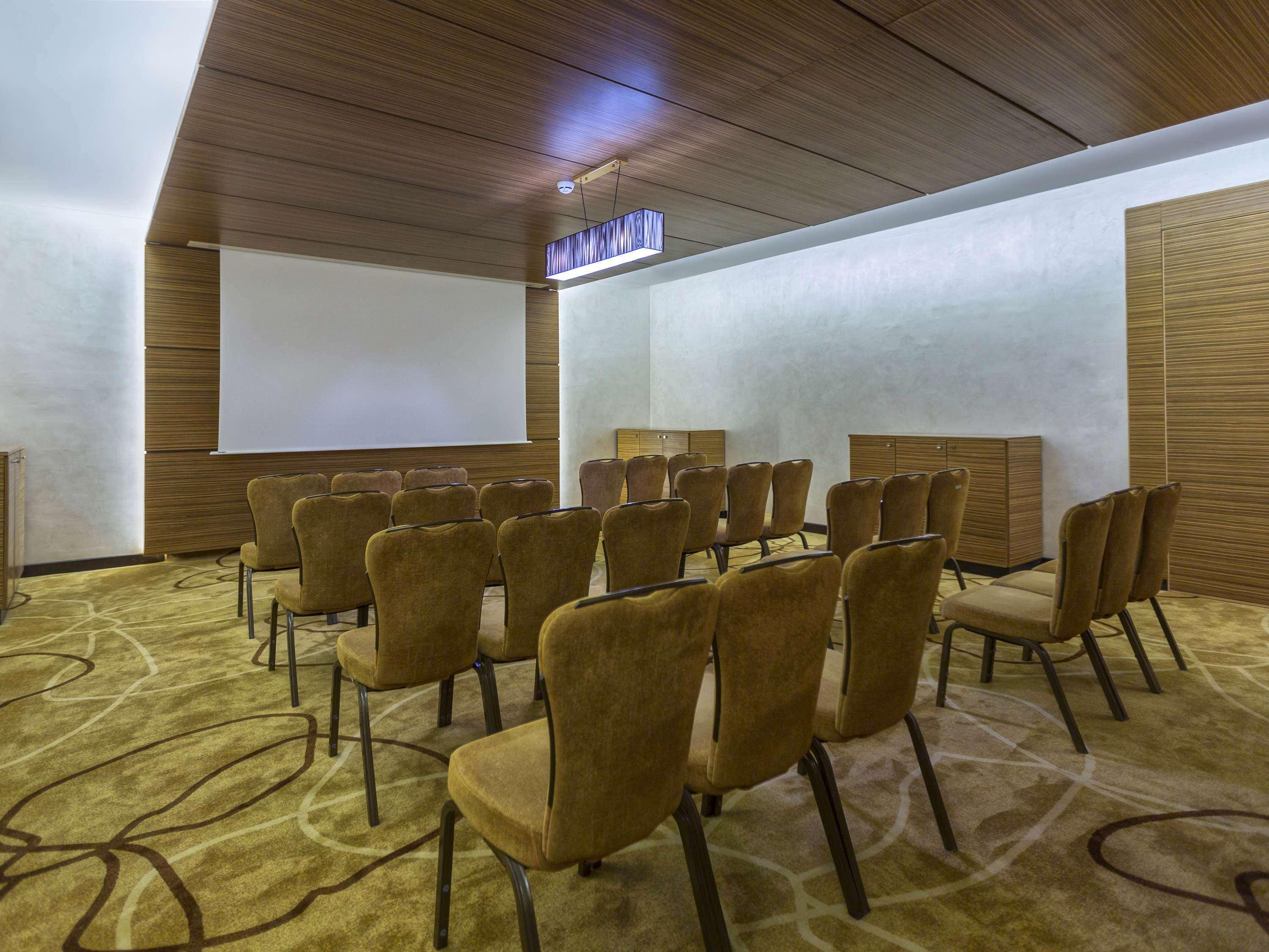 Moevenpick Hotel Du Lac Tunis Zewnętrze zdjęcie Meeting room